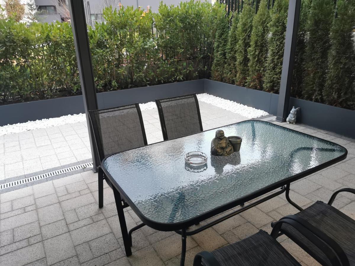 Paradise Swing Apartment